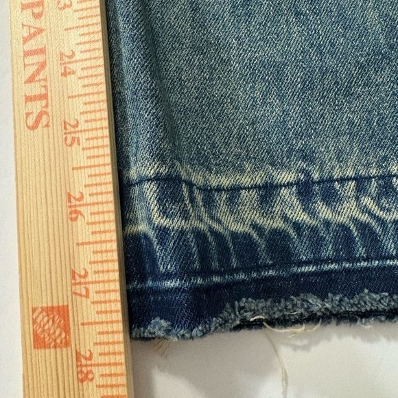 Commense Ultra High Rise, Mid Blue, Wide Leg Jeans with Unfinished Hem. - Picture 6 of 12